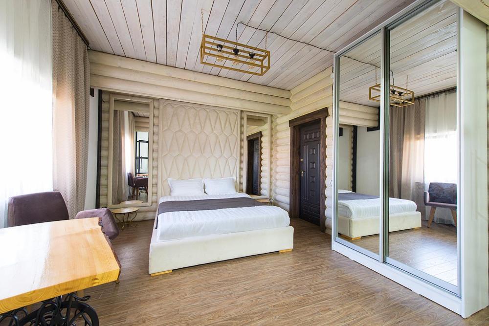 Terem Inn คารากันดี ภายนอก รูปภาพ
